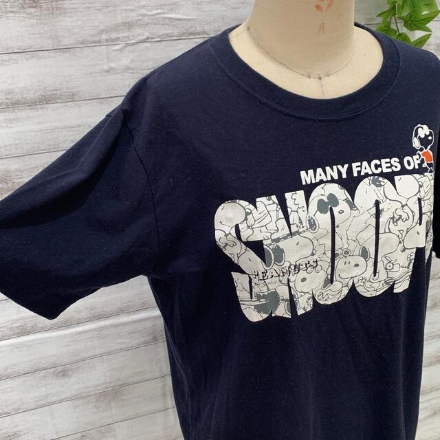 PEANUTS(ピーナッツ)のSNOOPY PEANUTS  スヌーピー　ピーナッツ Tシャツ ネイビー レディースのトップス(Tシャツ(半袖/袖なし))の商品写真