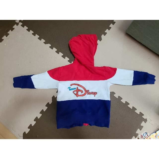 Disney(ディズニー)のチームディズニー キッズ/ベビー/マタニティのキッズ服男の子用(90cm~)(ジャケット/上着)の商品写真