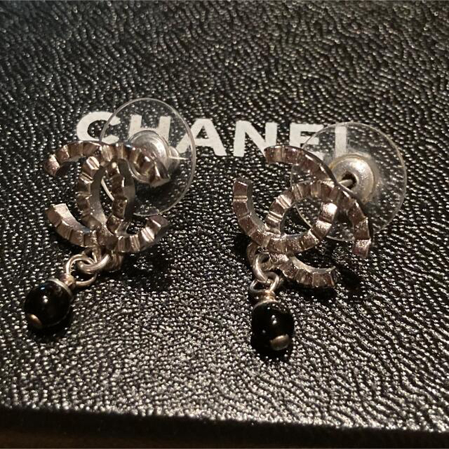 CHANEL(シャネル)のシャネル❤マトラッセ ロゴ ピアス レディースのアクセサリー(ピアス)の商品写真