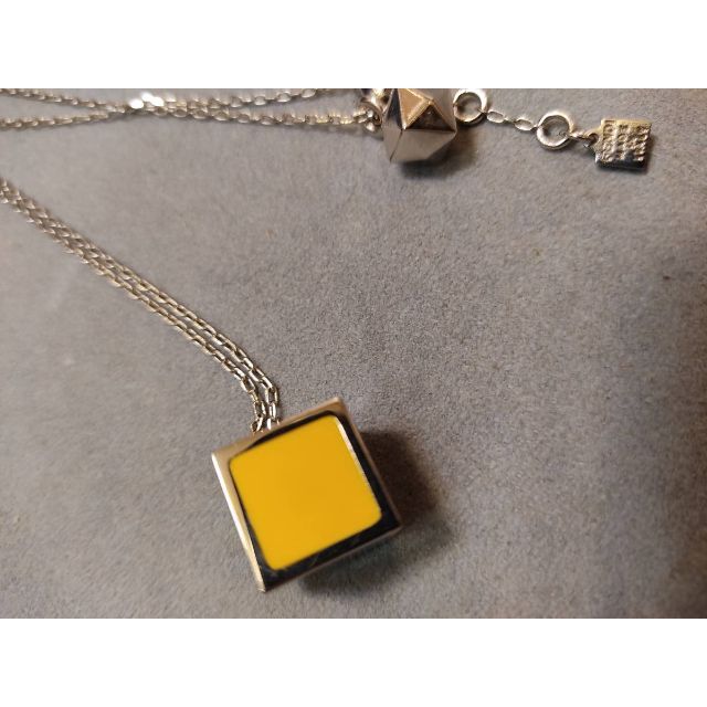 FENDI(フェンディ) シルバー・ピンク・イエローカラー キューブ