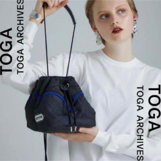 トーガ(TOGA)のクーポン値下げ！【超美品】TOGA PULLA OUTDOOR コラボ　バッグ(ショルダーバッグ)