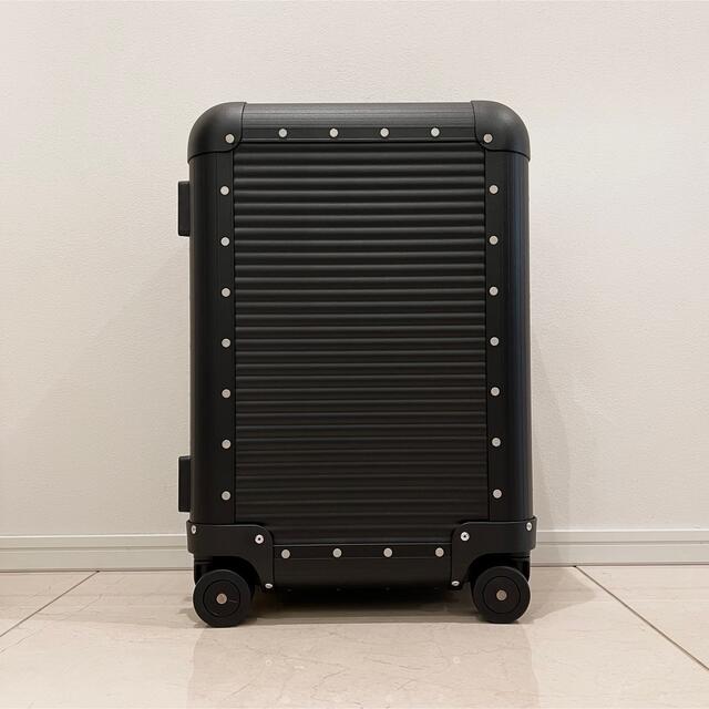 RIMOWA(リモワ)の新品 FPM バンク キャビアブラック スピナー 53  メンズのバッグ(トラベルバッグ/スーツケース)の商品写真