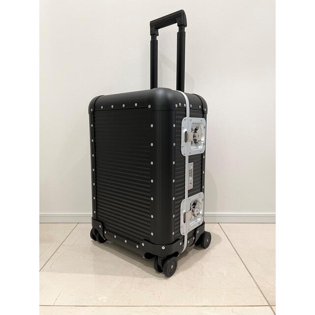 RIMOWA(リモワ)の新品 FPM バンク キャビアブラック スピナー 53  メンズのバッグ(トラベルバッグ/スーツケース)の商品写真