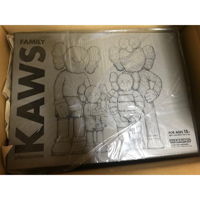 KAWS × Medicom Toy Family | www.feber.com