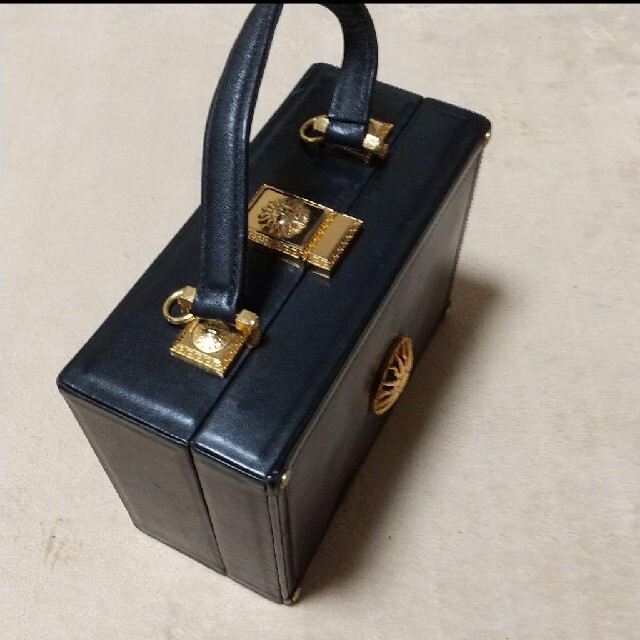 Gianni Versace - VERSACE バニティバッグの通販 by さとこ Gianni Versace - VERSACE バニティバッグの通販 by さとこ