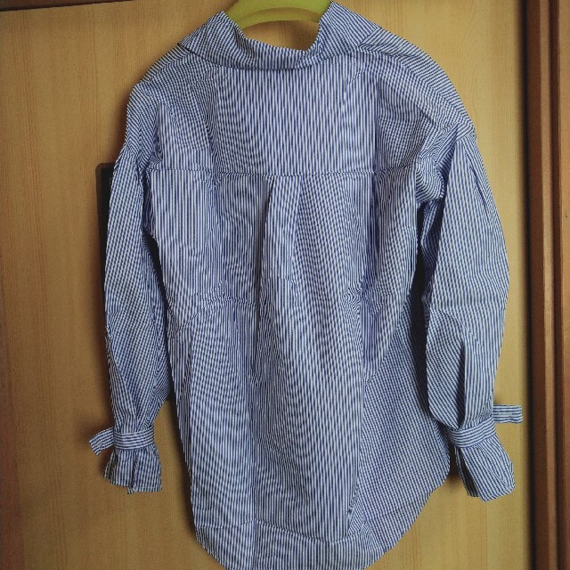 ストライプシャツ 長袖 韓国 ブルー オーバーサイズシャツ ブラウス レディース レディースのトップス(シャツ/ブラウス(長袖/七分))の商品写真