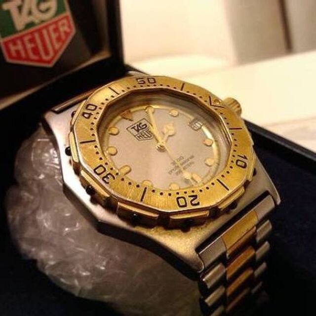 腕時計 TAG HEUER タグホイヤー プロフェッショナル200m CT1112 クオーツ デイト クロノグラフ メンズ 稼働 ジャンク