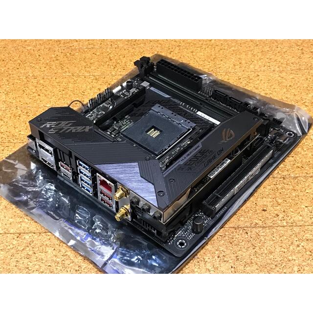 ［訳あり品］ASUS ROG STRIX X570-I GAMING スマホ/家電/カメラのPC/タブレット(PCパーツ)の商品写真