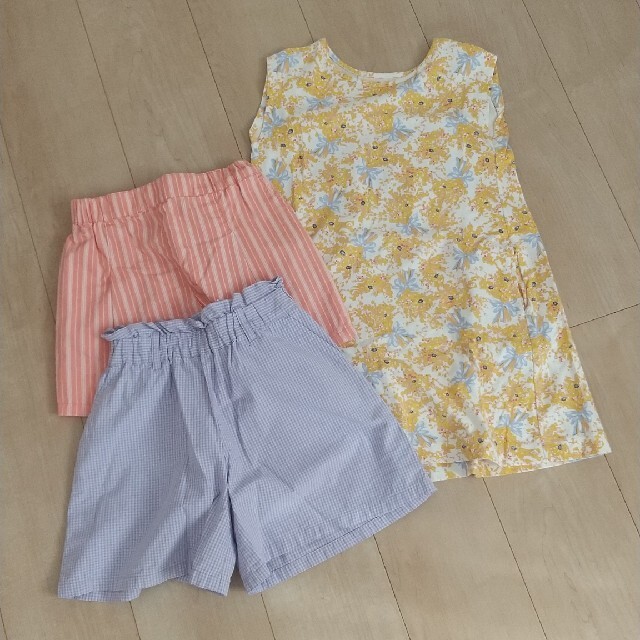 UNIQLO(ユニクロ)のご専用☆120cm☆Tシャツ  & パンツセット 5点 キッズ/ベビー/マタニティのキッズ服女の子用(90cm~)(Tシャツ/カットソー)の商品写真