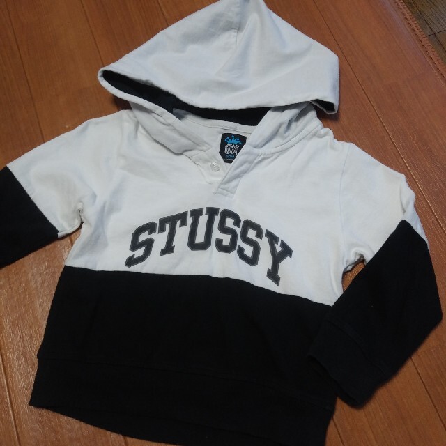 STUSSY(ステューシー)のSTUSSY⭐キッズ⭐90㎝ キッズ/ベビー/マタニティのキッズ服男の子用(90cm~)(Tシャツ/カットソー)の商品写真
