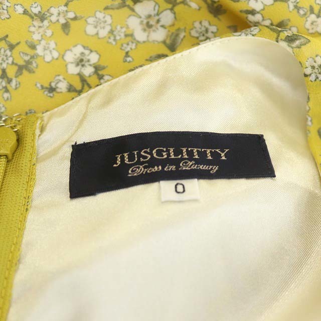 JUSGLITTY(ジャスグリッティー)のジャスグリッティー 花柄 プリント ワンピース 半袖 ロング フレア 総柄 黄 レディースのワンピース(ロングワンピース/マキシワンピース)の商品写真