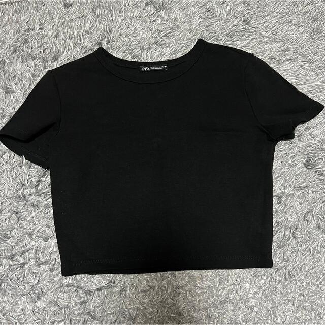 ZARA(ザラ)のZARA クロップド丈　Tシャツ レディースのトップス(Tシャツ(半袖/袖なし))の商品写真