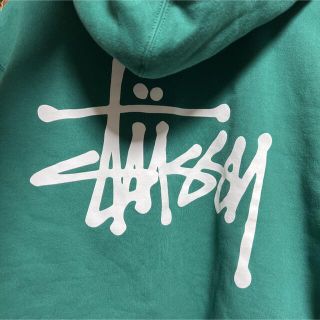 STUSSY - 【即完売デザイン】ステューシー ビッグロゴ入りフルジップ