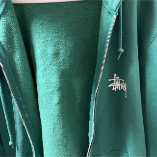 STUSSY - 【即完売デザイン】ステューシー ビッグロゴ入りフルジップ