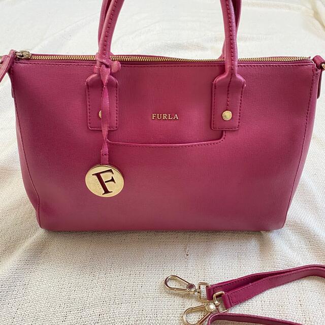 美品　FURLA　フルラ　2way　リンダ　ピンク　ショルダーバッグ　ピンク