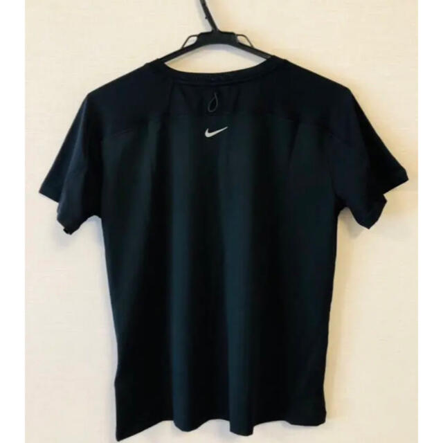 NIKE(ナイキ)のNIKE ナイキ レディース　トレーニング　Tシャツ レディースのトップス(Tシャツ(半袖/袖なし))の商品写真