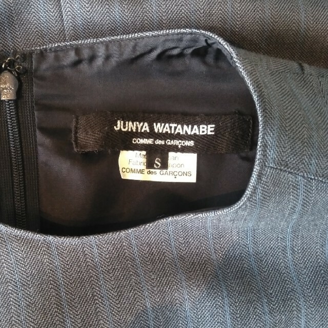 JUNYA WATANABE COMME des GARCONS(ジュンヤワタナベコムデギャルソン)のJUNYA WATANABE コムデギャルソン ワンピース レディースのワンピース(ひざ丈ワンピース)の商品写真