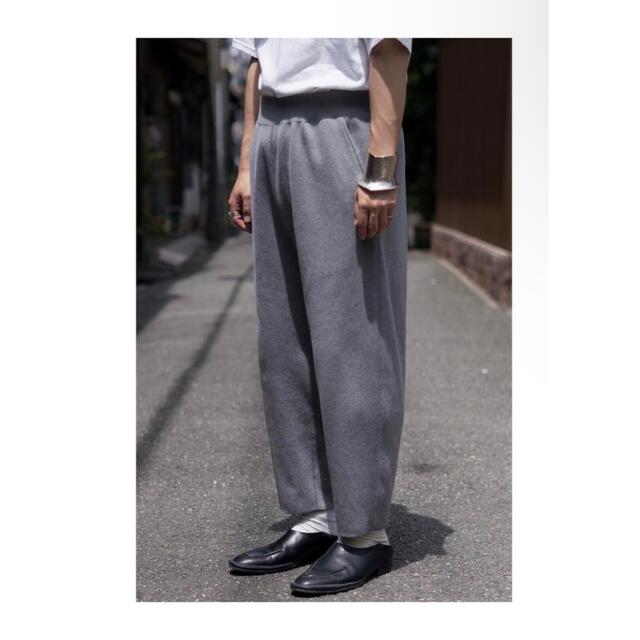 COMOLI(コモリ)のCALE.fst カル　cotton rib easy wide pants メンズのパンツ(スラックス)の商品写真