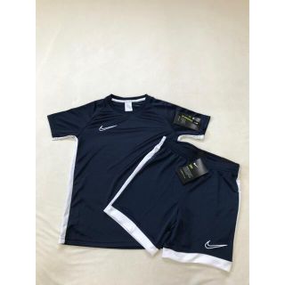 ナイキ(NIKE)の新品未使用　ナイキ　NIKE シャツ　パンツ(ウェア)