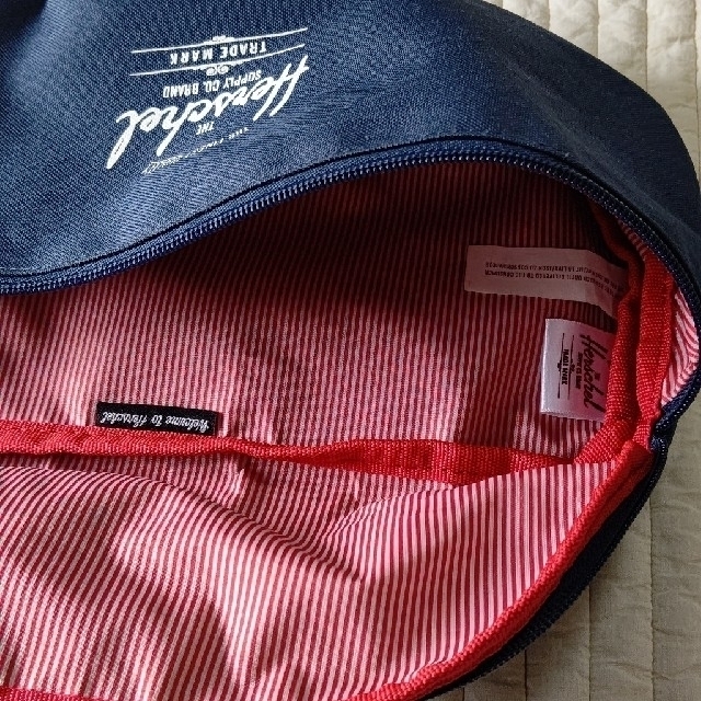 HERSCHEL(ハーシェル)のHerschel ショルダーバック レディースのバッグ(リュック/バックパック)の商品写真