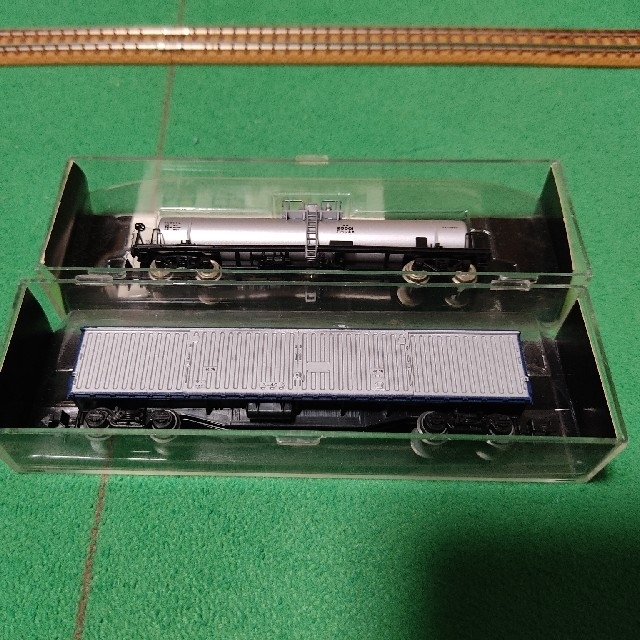 KATO`(カトー)のKATO  NゲージEF−66＋貨物車両２両おまけ付き エンタメ/ホビーのおもちゃ/ぬいぐるみ(鉄道模型)の商品写真