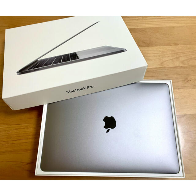 美品MacBook Pro 2016　Core i5  メモリ16GB ケース付