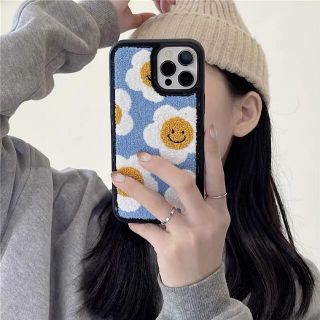 もこもこ　にこちゃん iPhoneケース 韓国 iPhone13ケース 韓国雑貨(iPhoneケース)