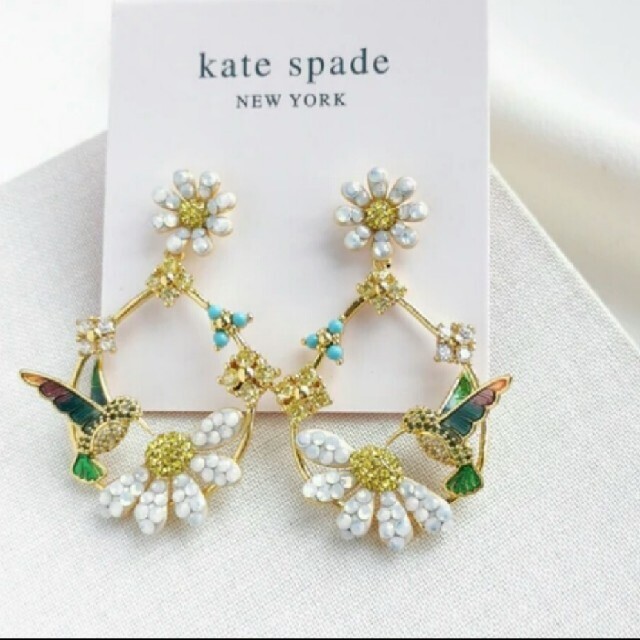 【新品】kate spade ケイトスペード　ピアス　まばゆいばかりのデイジーハ