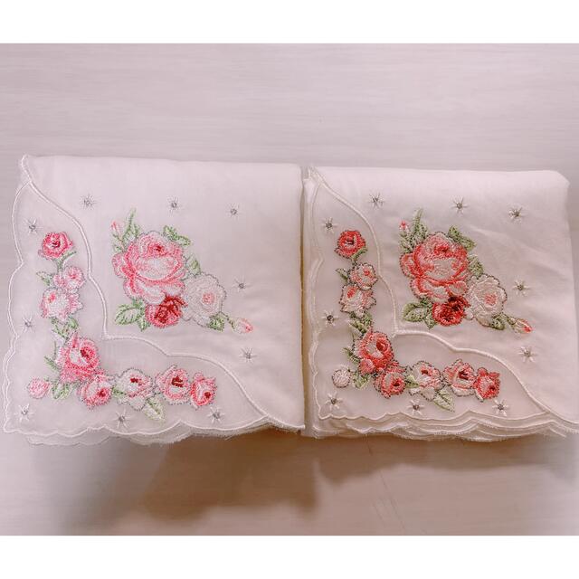 薔薇のハンカチ2枚セット レディースのファッション小物(ハンカチ)の商品写真