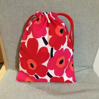 マリメッコ(marimekko)のマリメッコ  巾着　給食袋　ハンドメイド (ポーチ)