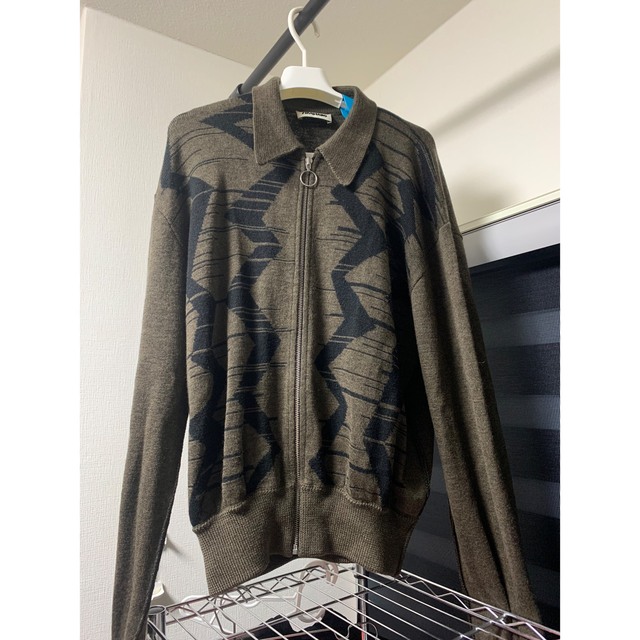 JOHN LAWRENCE SULLIVAN(ジョンローレンスサリバン)のMAGLIANO ZIGZAG ZIP CARDIGAN SIZE M メンズのトップス(カーディガン)の商品写真