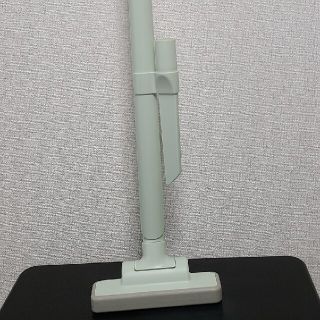 プラスマイナスゼロ(±0)の『美品！早い者勝ち』±0掃除機(XJC-Y010)(掃除機)