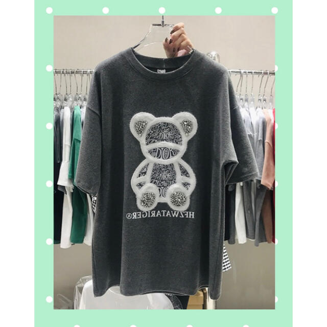 新品韓国　レディース　トップス　お洒落Tシャツ　クマ柄 レディースのトップス(Tシャツ(半袖/袖なし))の商品写真