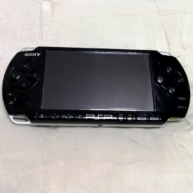 PlayStation Portable(プレイステーションポータブル)のpsp 3000 本体 ブラック エンタメ/ホビーのゲームソフト/ゲーム機本体(携帯用ゲーム機本体)の商品写真