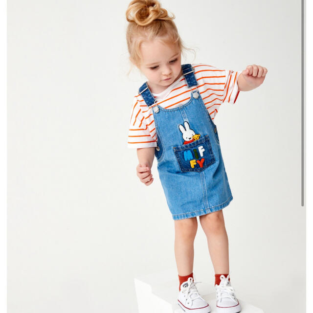 NEXT(ネクスト)のnextﾈｸｽﾄﾐｯﾌｨｰサロペットデニム キッズ/ベビー/マタニティのキッズ服女の子用(90cm~)(ワンピース)の商品写真