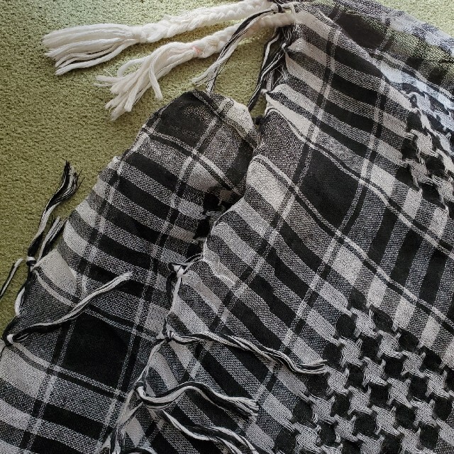黒×白　夏用ストール レディースのファッション小物(ストール/パシュミナ)の商品写真