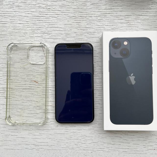 Apple(アップル)の美品 iPhone 13 mini 128G ミッドナイト sim ケース付 スマホ/家電/カメラのスマートフォン/携帯電話(スマートフォン本体)の商品写真