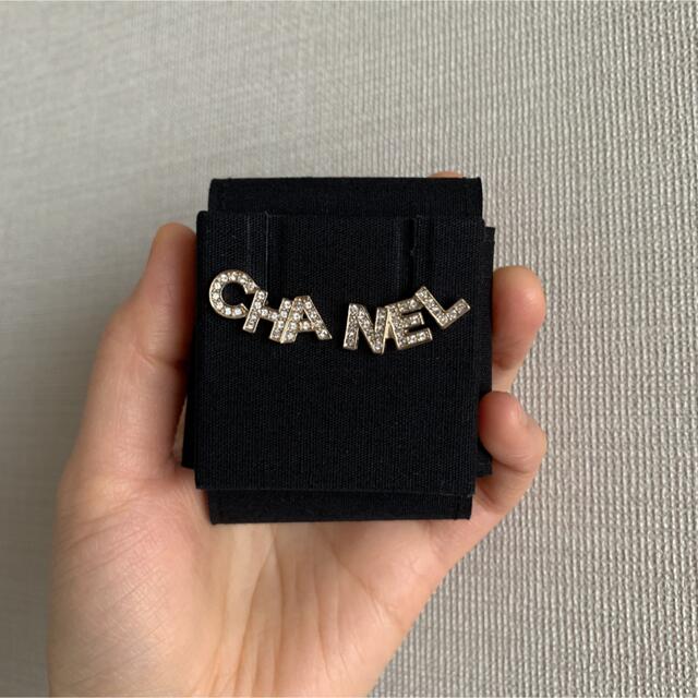 CHANEL シャネル パールロゴピアス