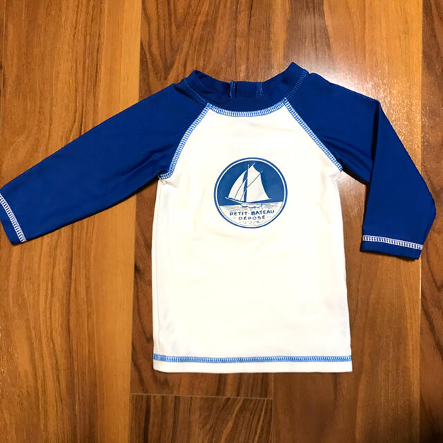 PETIT BATEAU(プチバトー)のプチバトー　ラッシュガード　12m キッズ/ベビー/マタニティのベビー服(~85cm)(水着)の商品写真