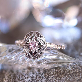 ピンクダイヤモンドのシグネットリング(リング(指輪))