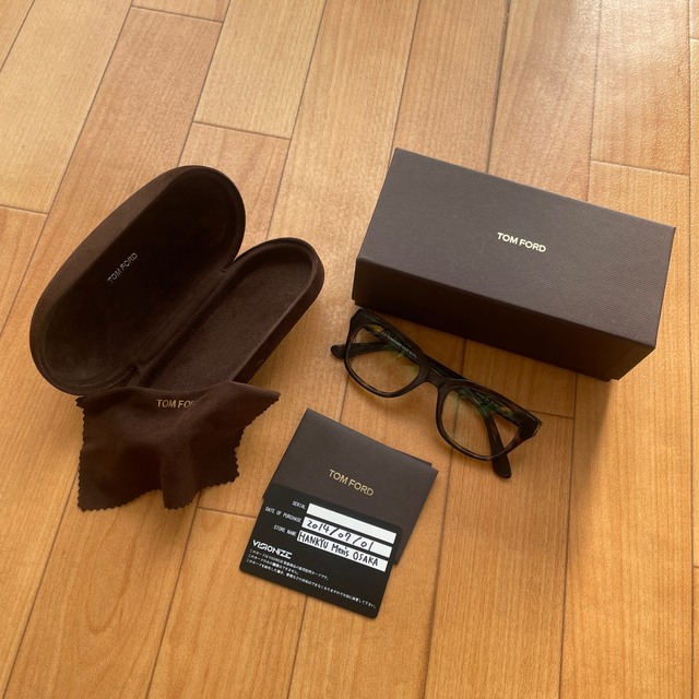 TOM FORD   メガネ　TF4240 052