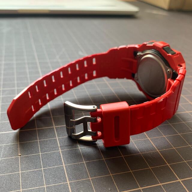 G-SHOCK(ジーショック)のCASIO G-SHOCK mini red メンズの時計(腕時計(デジタル))の商品写真