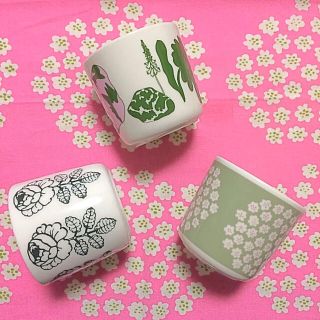 マリメッコ(marimekko)の♡マリメッコ ラテマグ エロクーン プケッティ ヴィヒキルース マグカップ 北欧(食器)