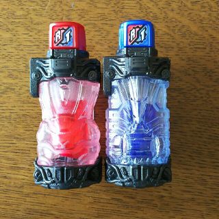 バンダイ(BANDAI)の仮面ライダービルド DXラビット & DXタンクフルボトルベストマッチセット(特撮)