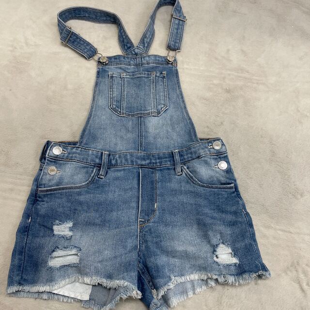 H&M(エイチアンドエム)のH&M &denim サロペット オーバーオール キッズ/ベビー/マタニティのキッズ服男の子用(90cm~)(パンツ/スパッツ)の商品写真