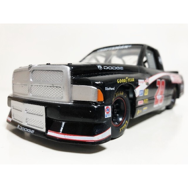 Chrysler(クライスラー)のRC2/'96 Dodgeダッジ Ramラム Truckトラック 1/24 エンタメ/ホビーのおもちゃ/ぬいぐるみ(ミニカー)の商品写真