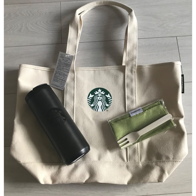 Starbucks Coffee(スターバックスコーヒー)の【専用】新品未使用　STARBACKS タンブラー、トートバッグなどセット インテリア/住まい/日用品のキッチン/食器(タンブラー)の商品写真