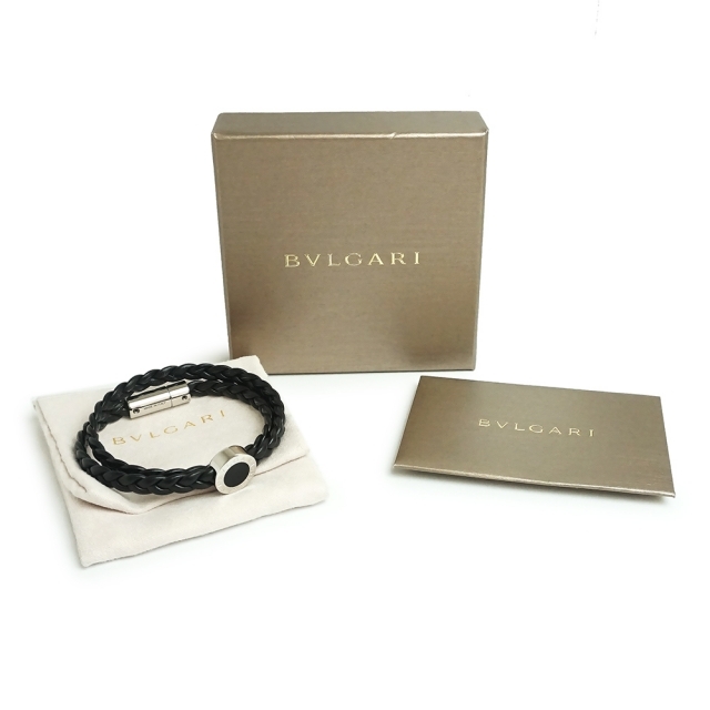 BVLGARI(ブルガリ)のブルガリ マン レザー ２連 ブレスレット ブラック 黒（新品・未使用品） レディースのアクセサリー(ブレスレット/バングル)の商品写真