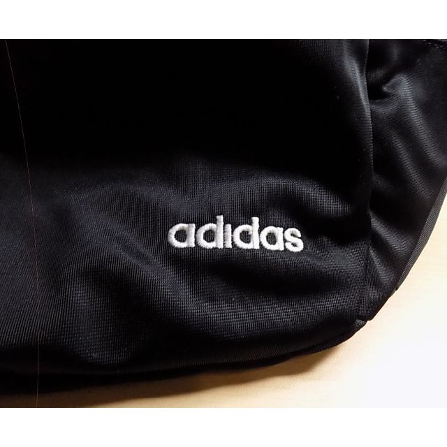 adidas(アディダス)の美品　アディダス　黒に白３本ラインの可愛いバッグ レディースのバッグ(ハンドバッグ)の商品写真