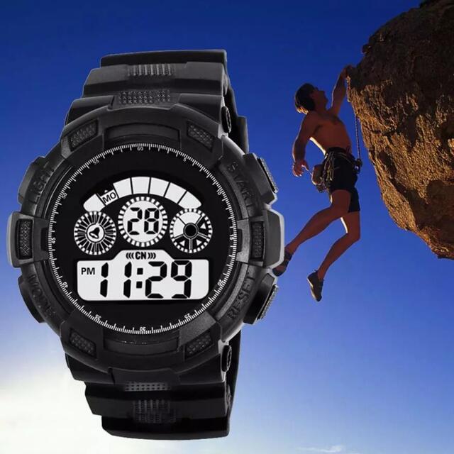スポーツ腕時計　LED デジタル 腕時計 ミリタリー　耐久性 スポーツ  黒